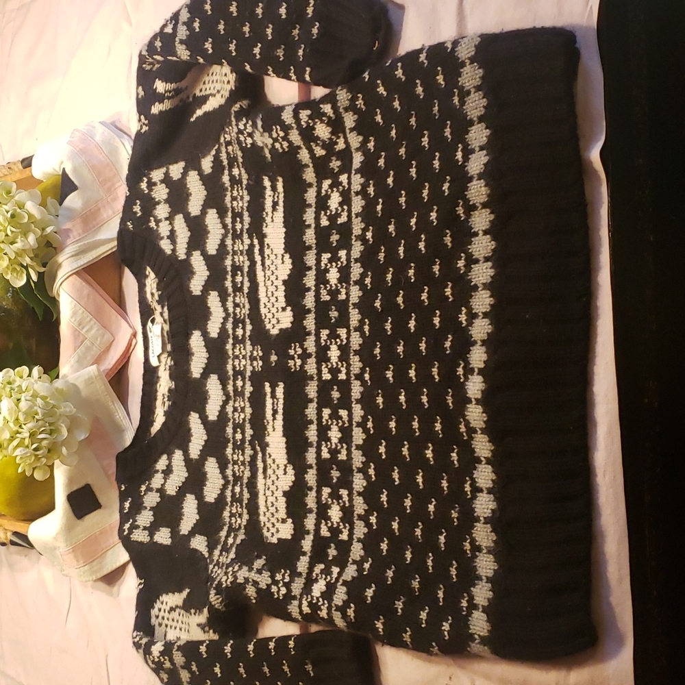 Lacoste sweater